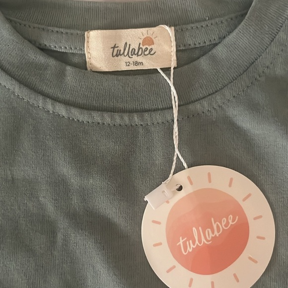 NWT Tullabee crewneck t shirt - Picture 3 of 4